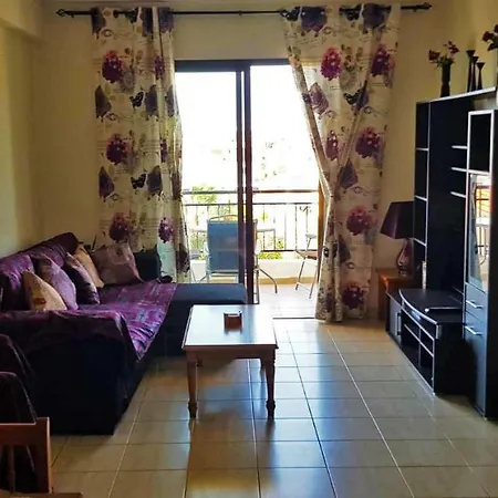 Two Bedroom Appartamento *